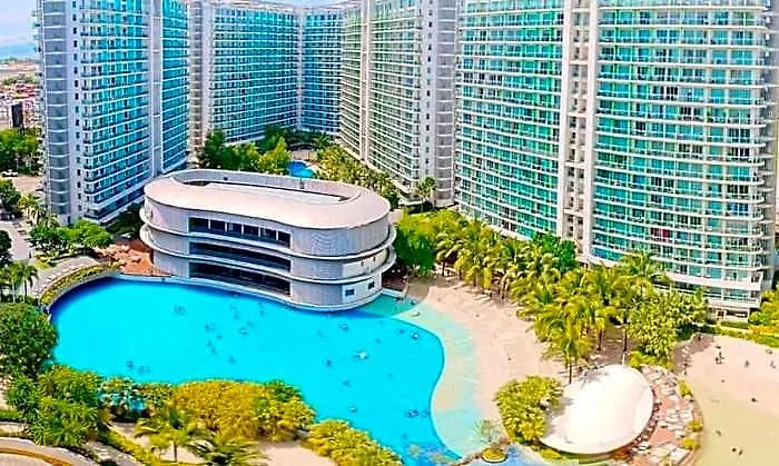 Hotel Azure View Staycation 6pax